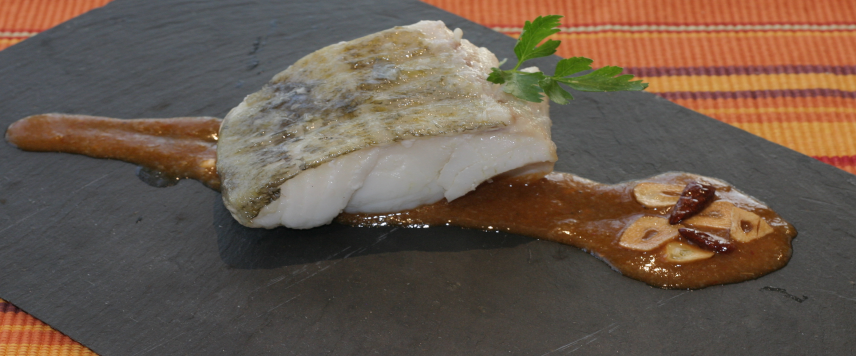 Receta de Bacalao a la Vizcaína emplatado final